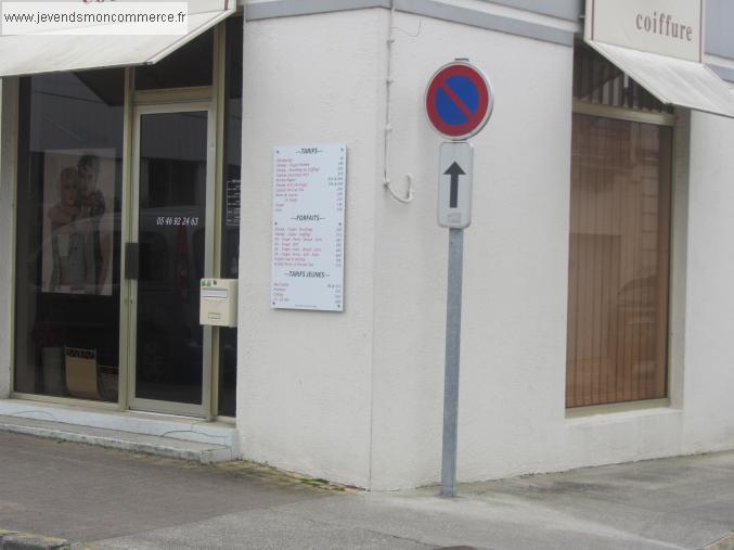 ville de SAINTES Salon de coiffure, esthétique à vendre, à louer ou à reprendre 