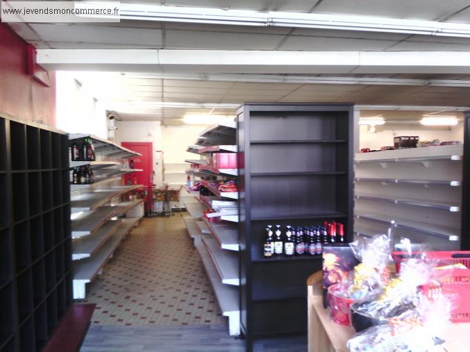 ville de Guingamp Alimentation générale à vendre, à louer ou à reprendre 