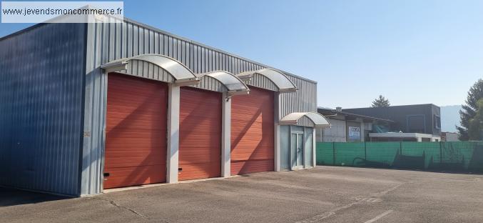 ville de MARIGNIER Alimentation générale à vendre, à louer ou à reprendre 