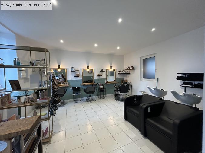 ville de St barthélemy Salon de coiffure, esthétique à vendre, à louer ou à reprendre 